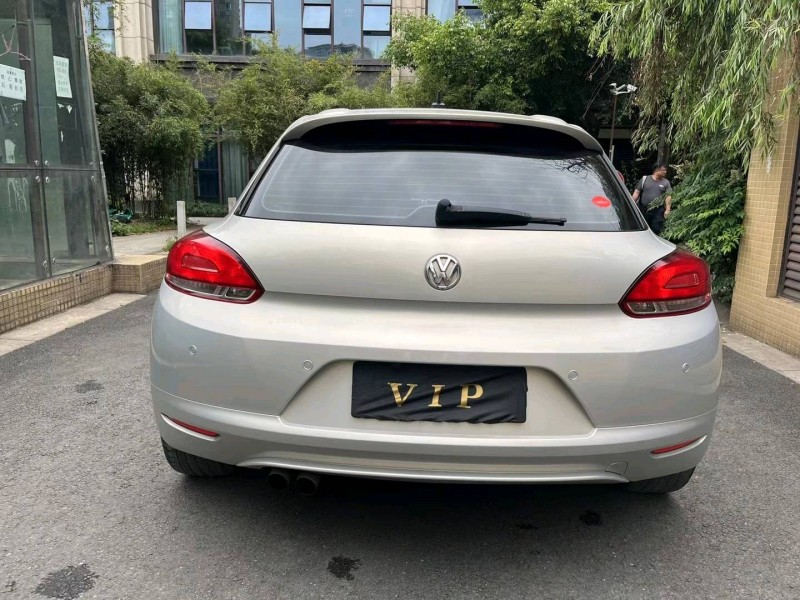 成都14年大众尚酷8