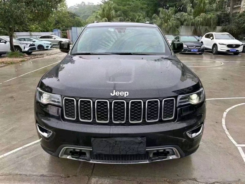梧州19年Jeep大切諾基1