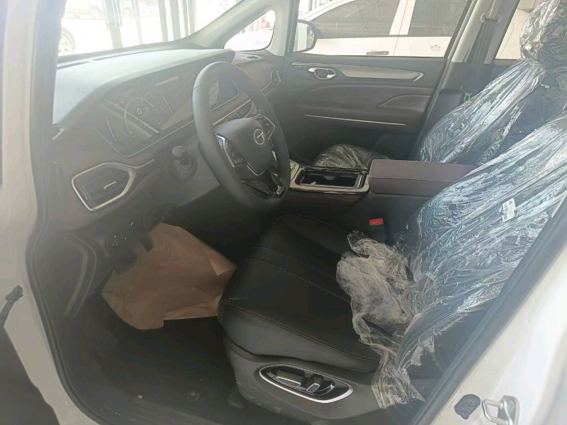 宜昌22年传祺M63