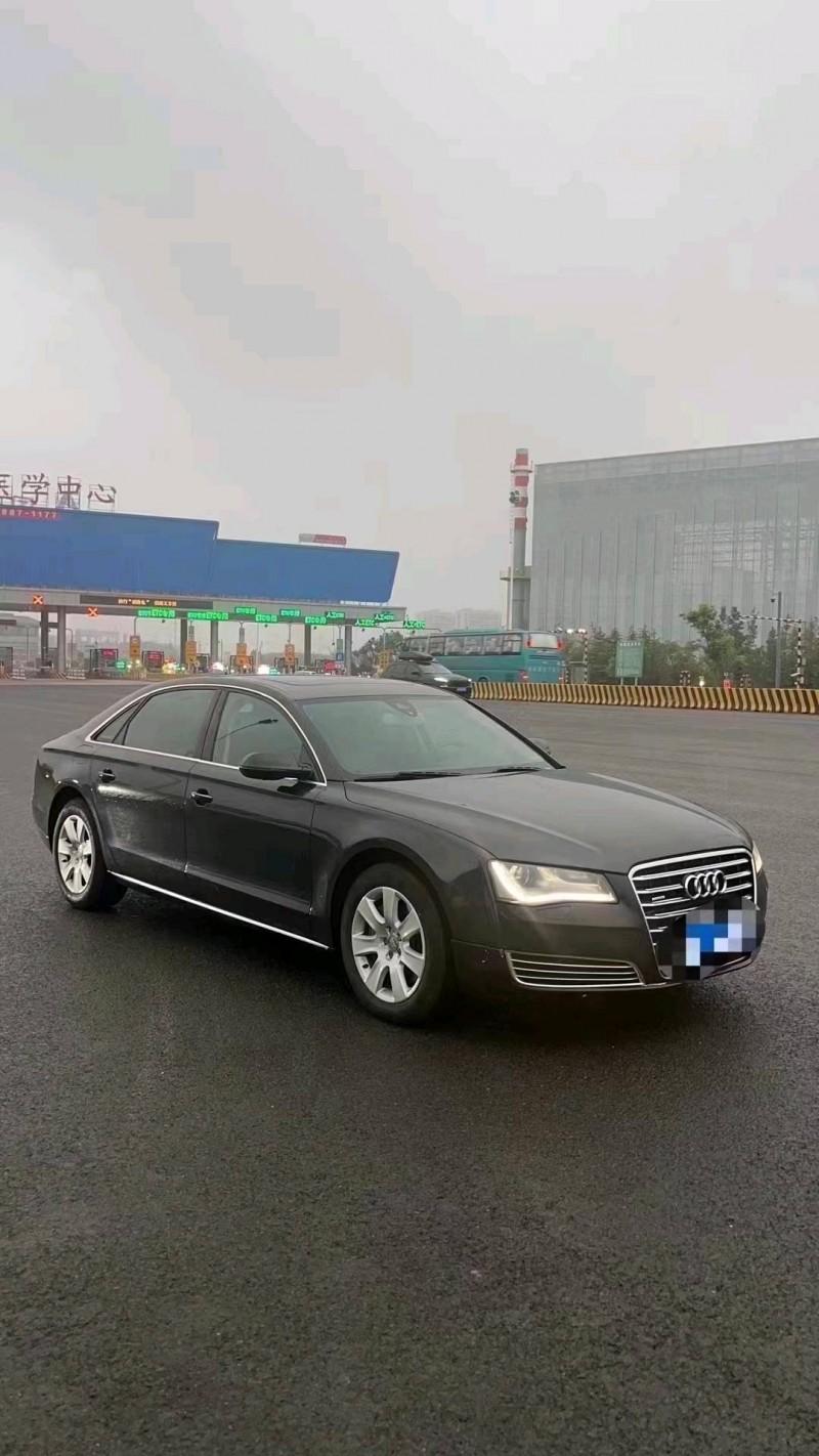 枣庄14年奥迪A8L3