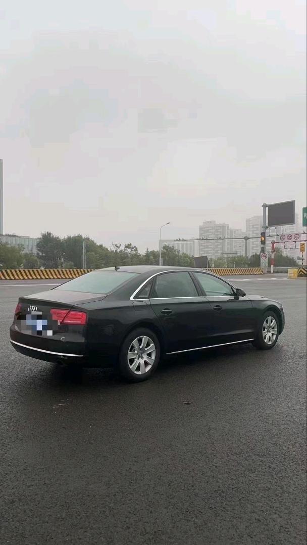 枣庄14年奥迪A8L6