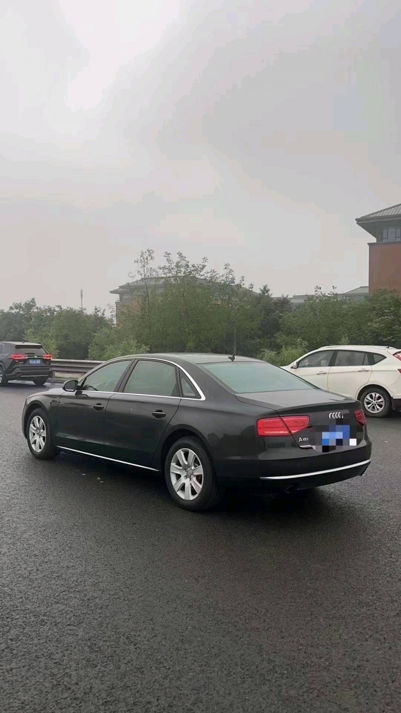 枣庄14年奥迪A8L7