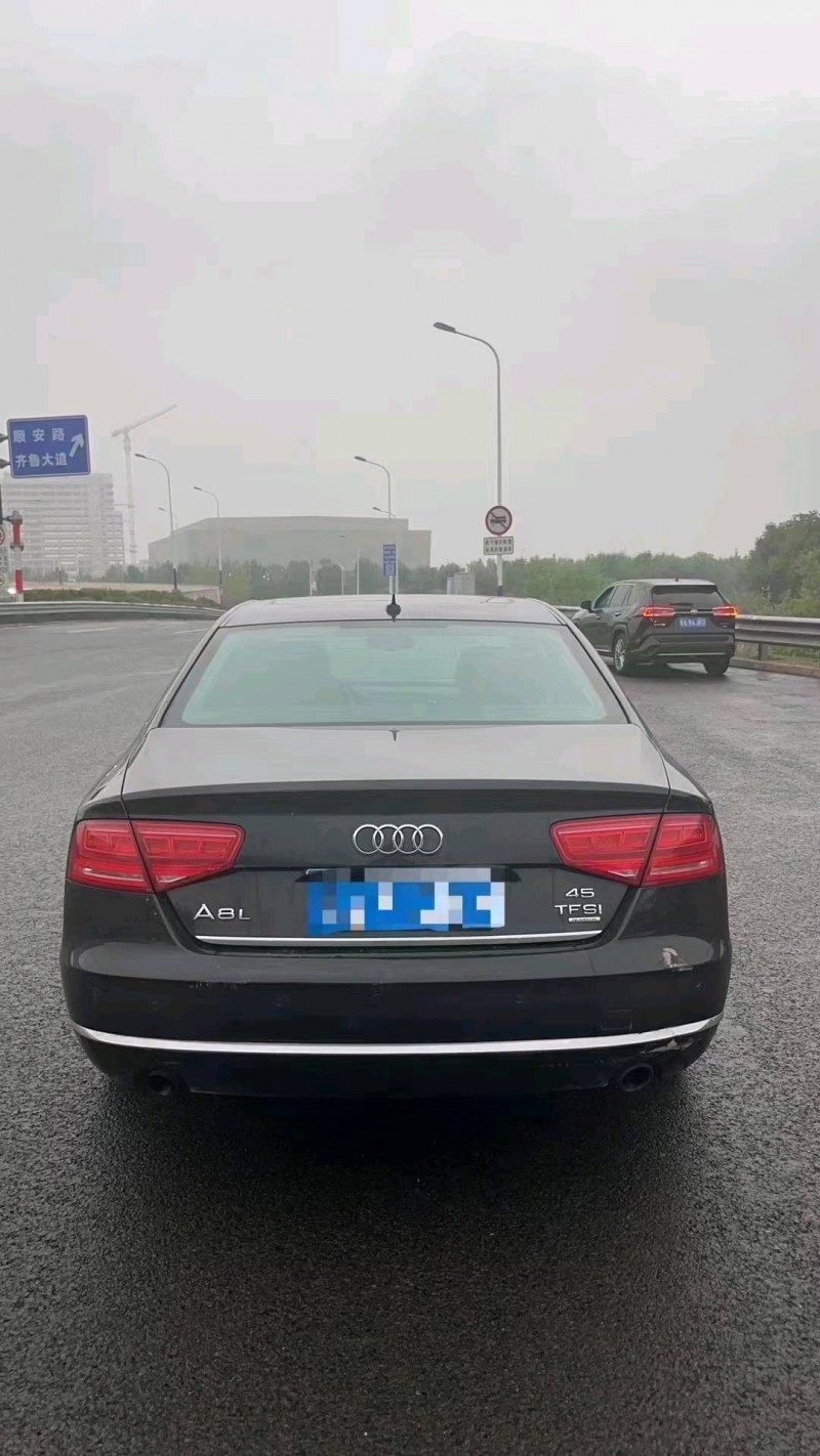 枣庄14年奥迪A8L8