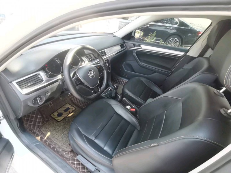 保定17年大众宝来5