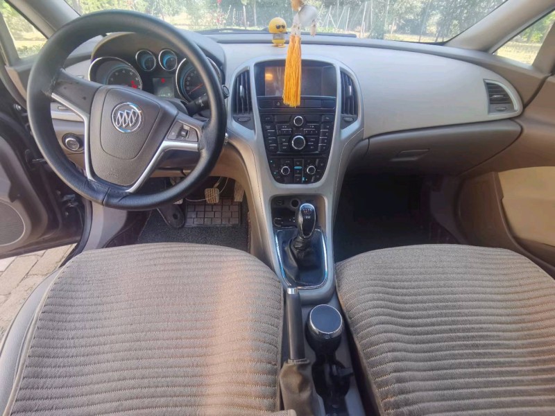 保定13年别克英朗GT6