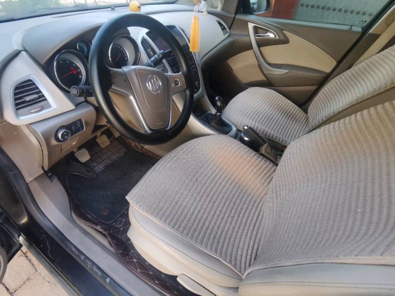 保定13年别克英朗GT7