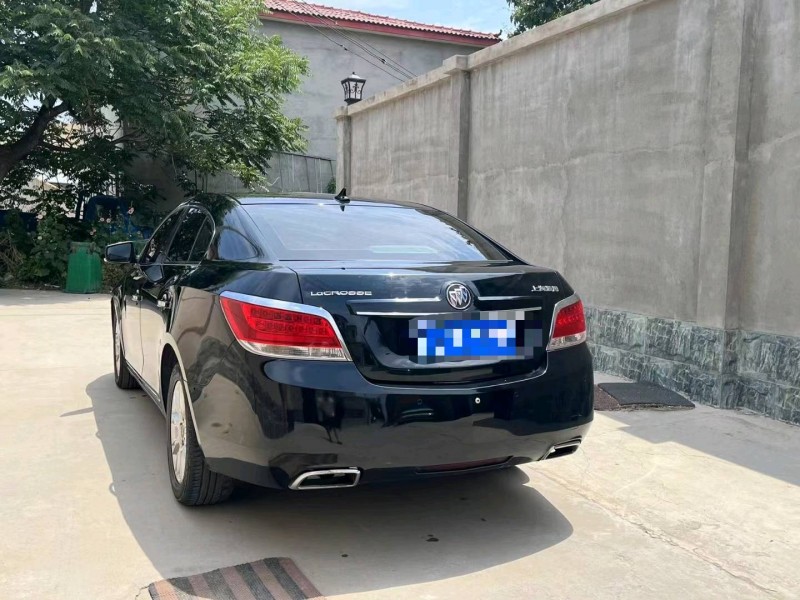 保定11年别克君越8