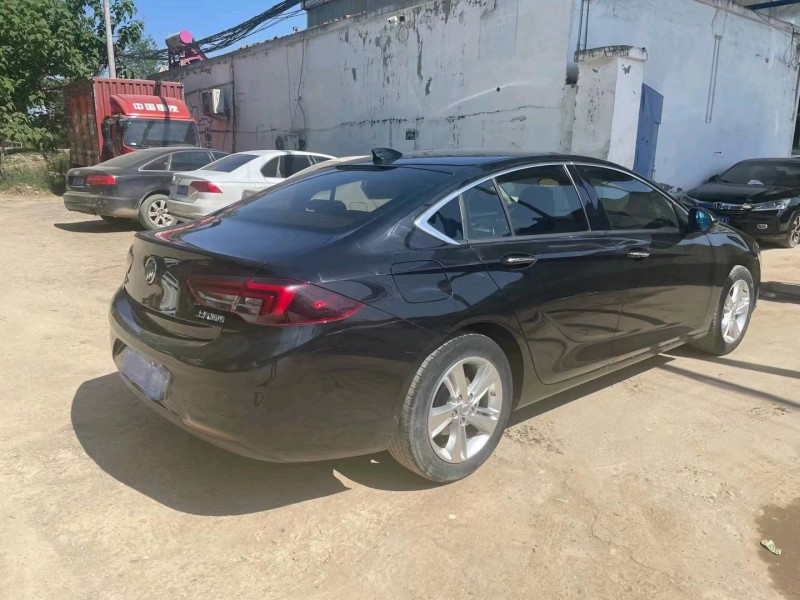 保定20年别克君威7