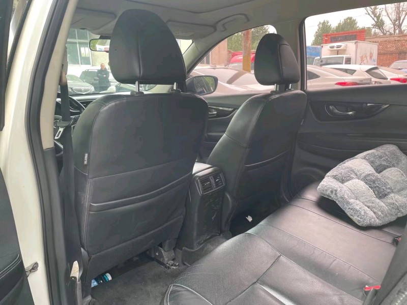 保定20年日产奇骏4