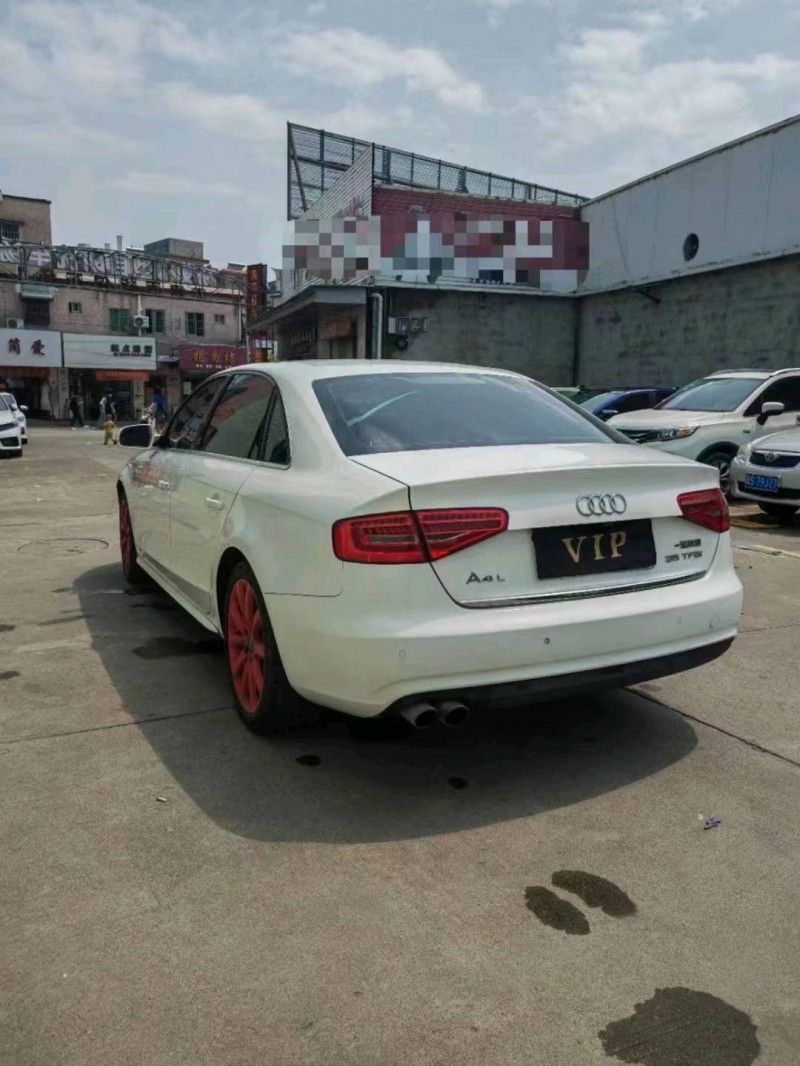中山15年奥迪A4L5
