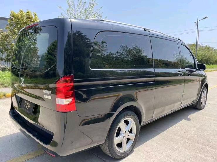 盐城17年奔驰威霆8