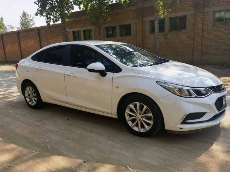 保定17年雪佛兰科鲁兹3