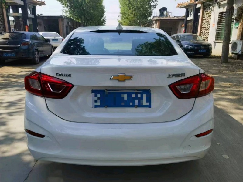 保定17年雪佛兰科鲁兹9