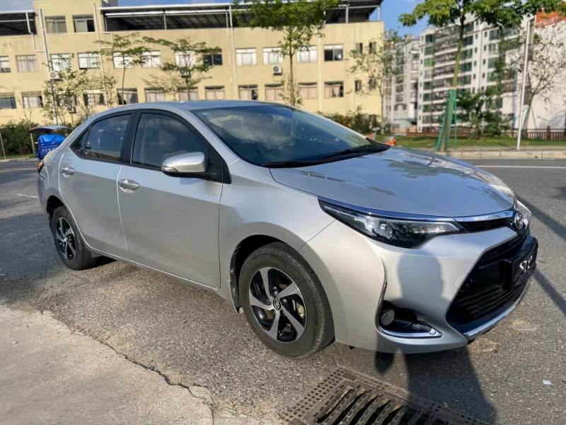 广州18年丰田雷凌3