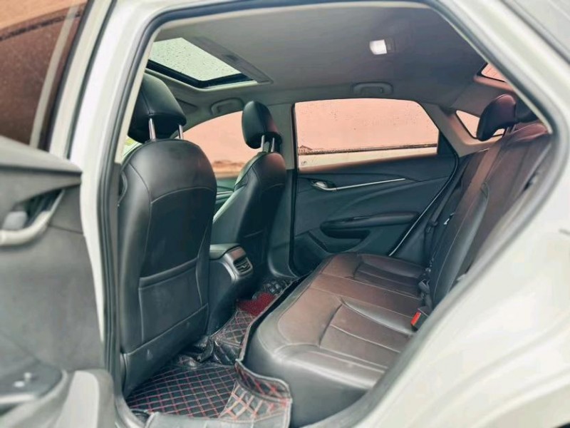 东莞18年别克英朗4