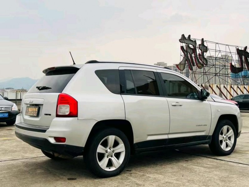 东莞12年Jeep指南者7