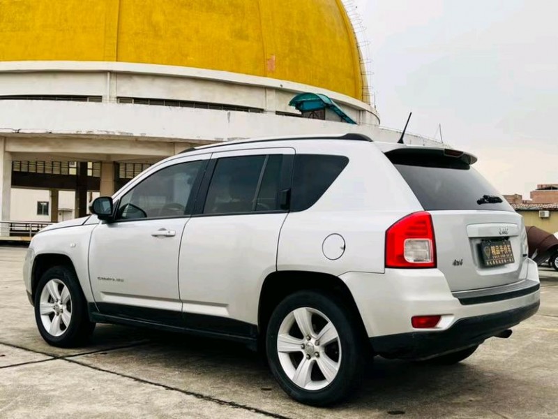 东莞12年Jeep指南者8