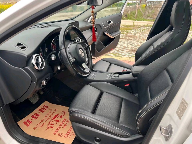 徐州18年奔驰GLA4