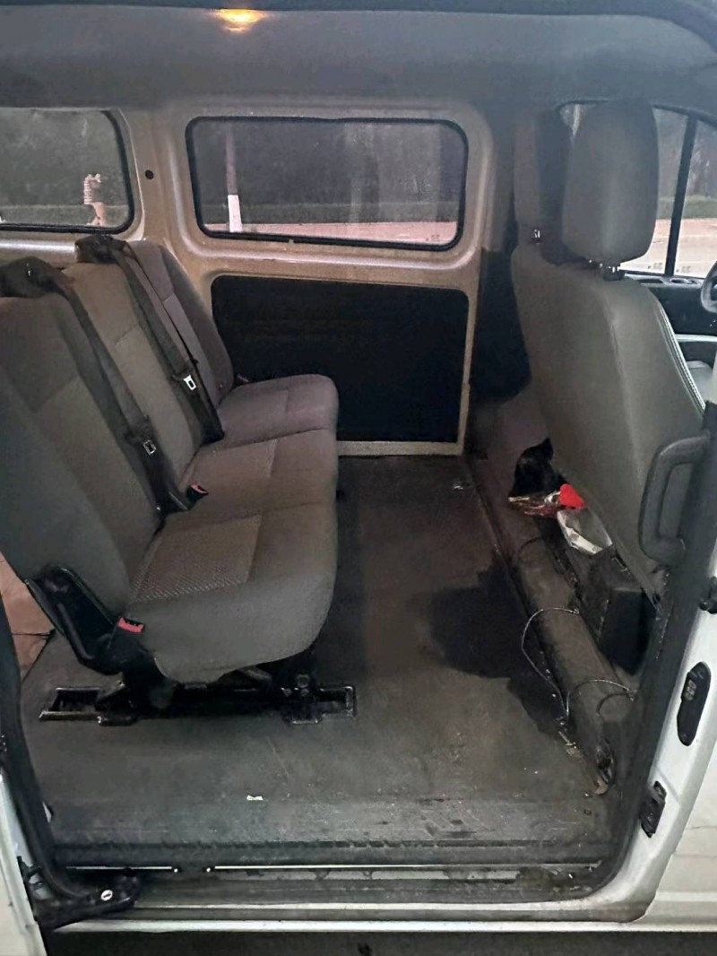 青岛16年福特全顺5