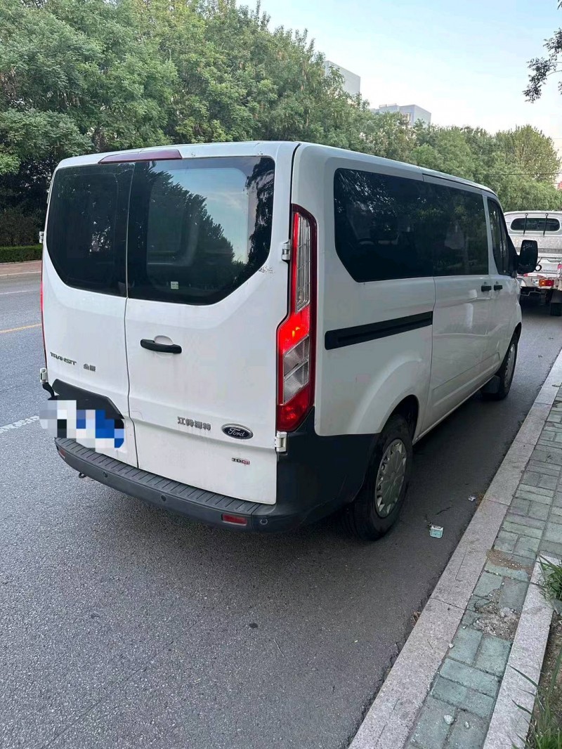 青岛16年福特全顺7