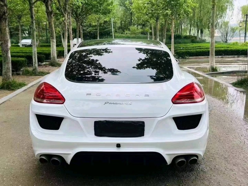 聊城15年保时捷帕拉梅拉9