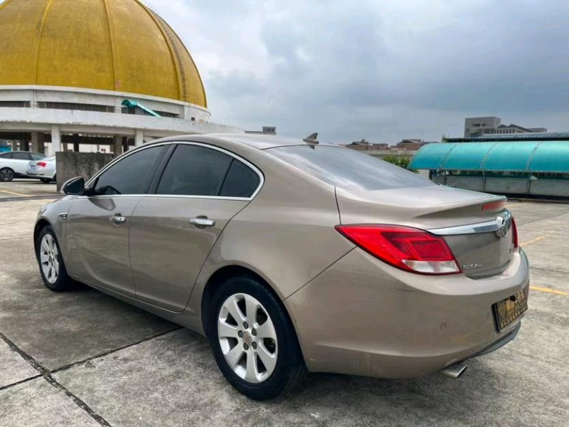 东莞13年别克君威8