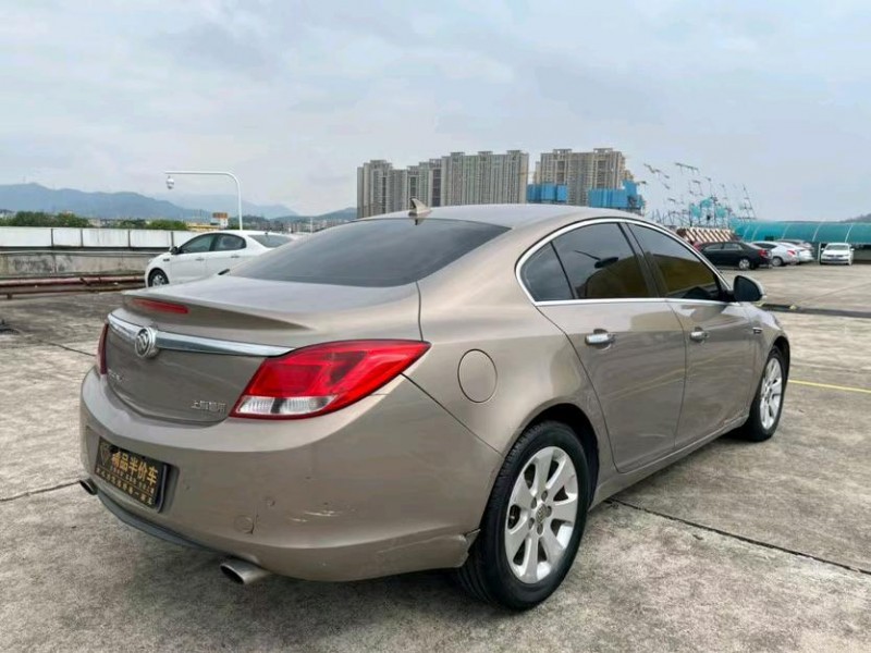 东莞13年别克君威7