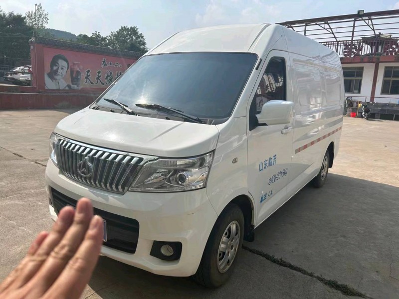 淄博19年長安汽車睿行2