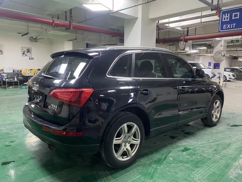 成都12年奥迪Q59