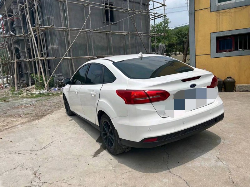 嘉兴17年福特福克斯3