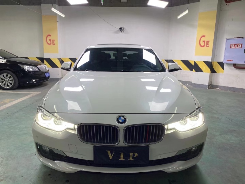 成都19年宝马3系1