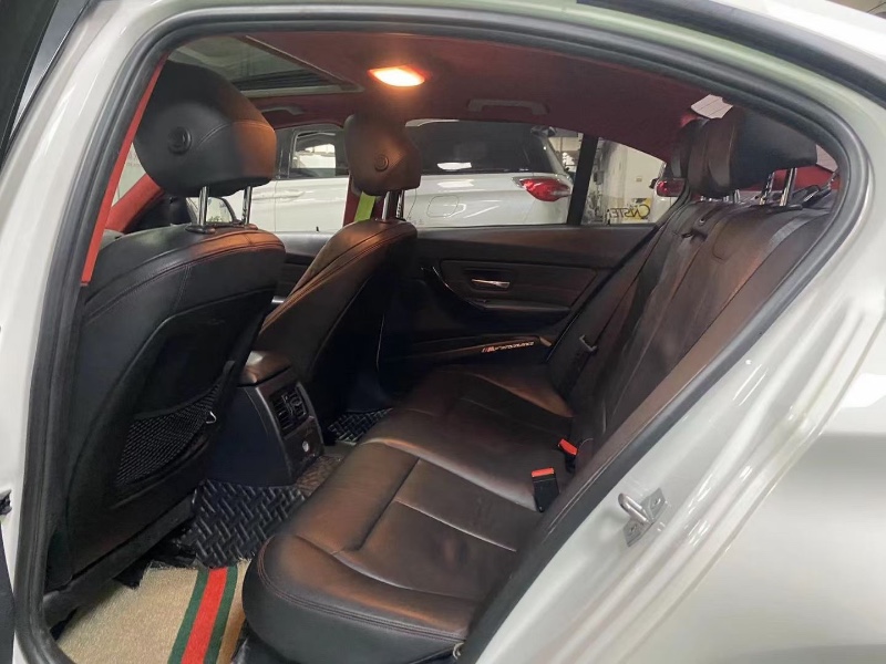 成都15年宝马3系5