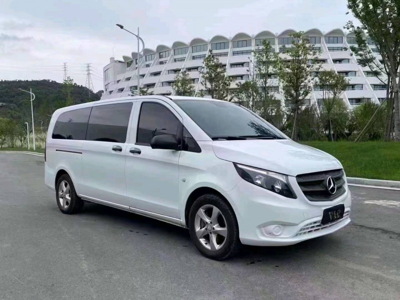 嘉兴17年奔驰威霆3