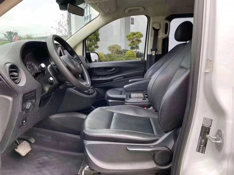 嘉兴17年奔驰威霆5