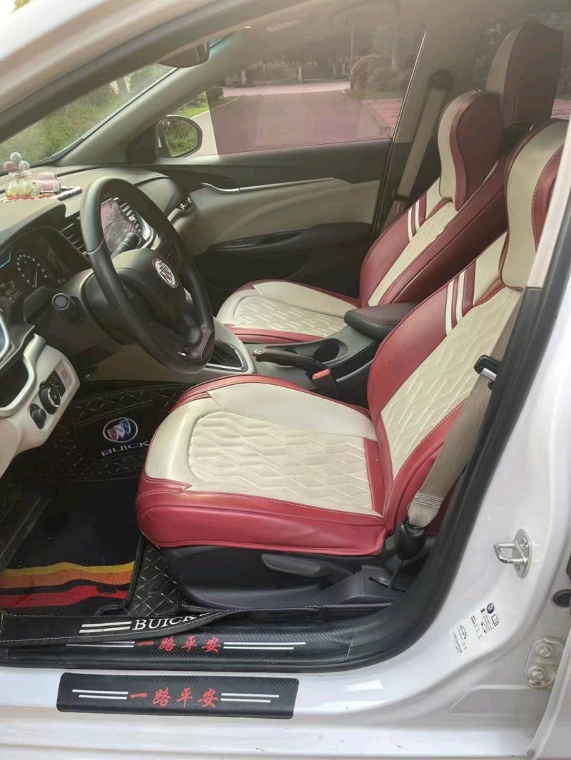 常州18年别克英朗8