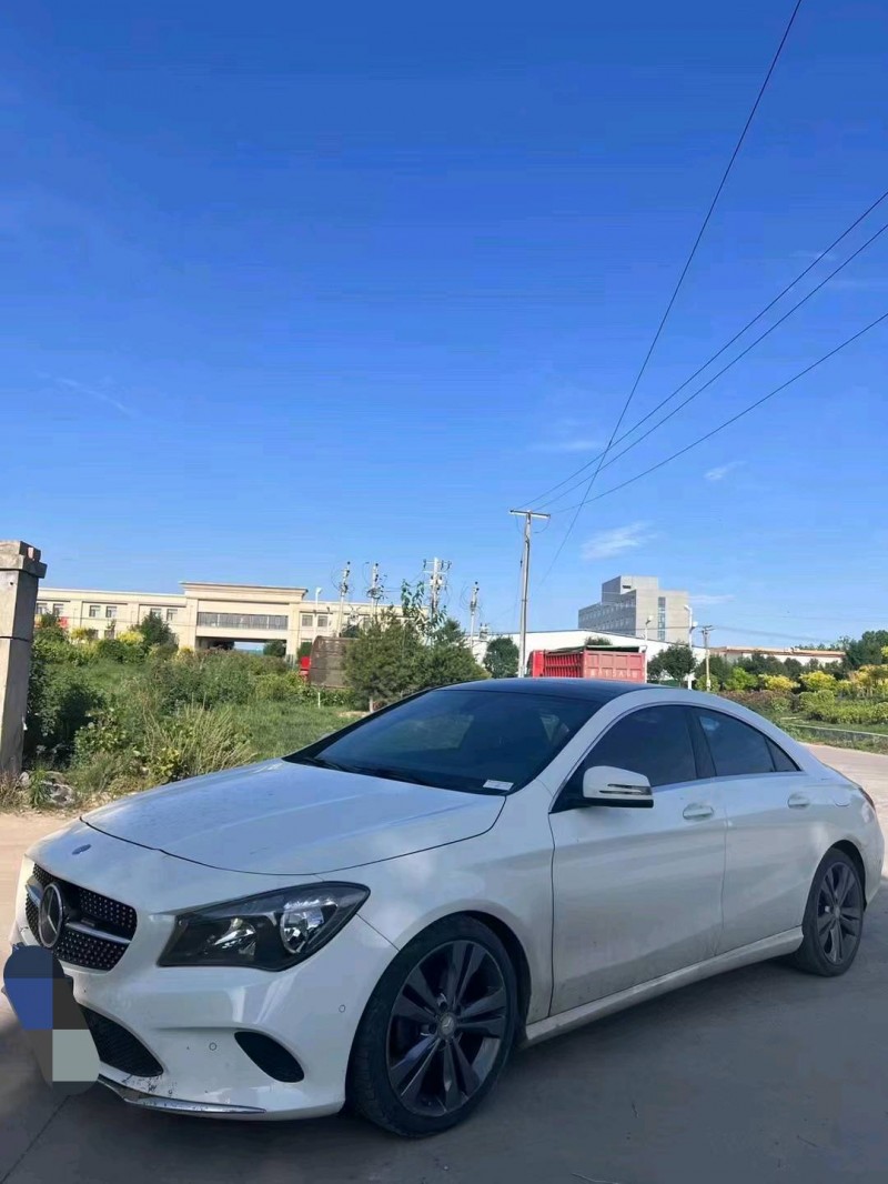 邢台17年奔驰CLA3