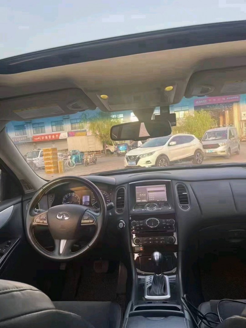 枣庄16年英菲尼迪QX504