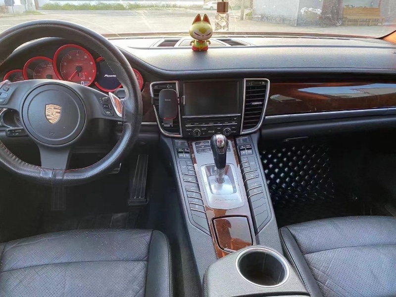 徐州13年保时捷帕拉梅拉8