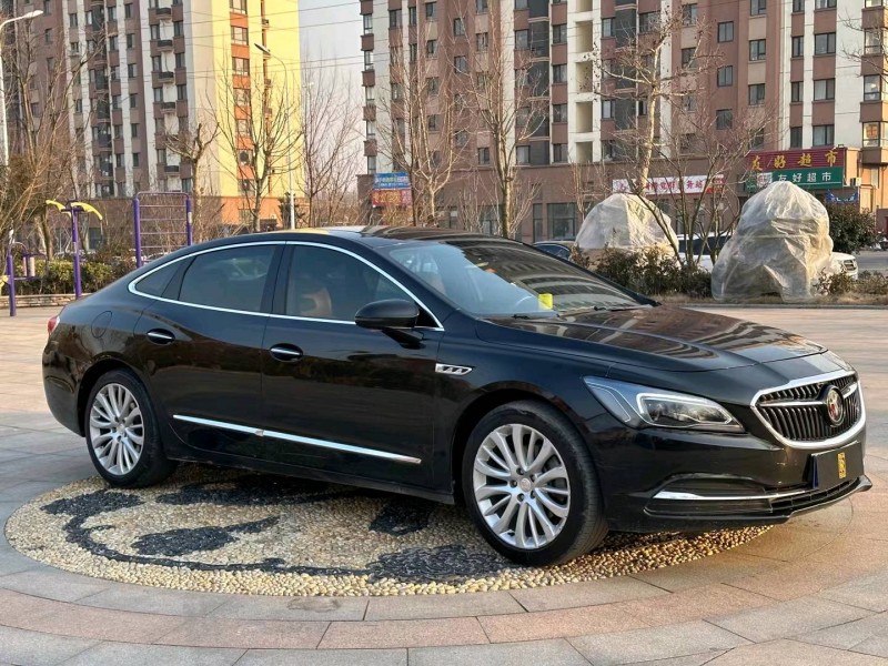 青岛18年别克君越3