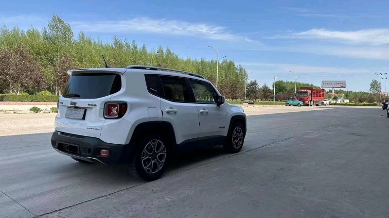 济南16年Jeep自由侠7