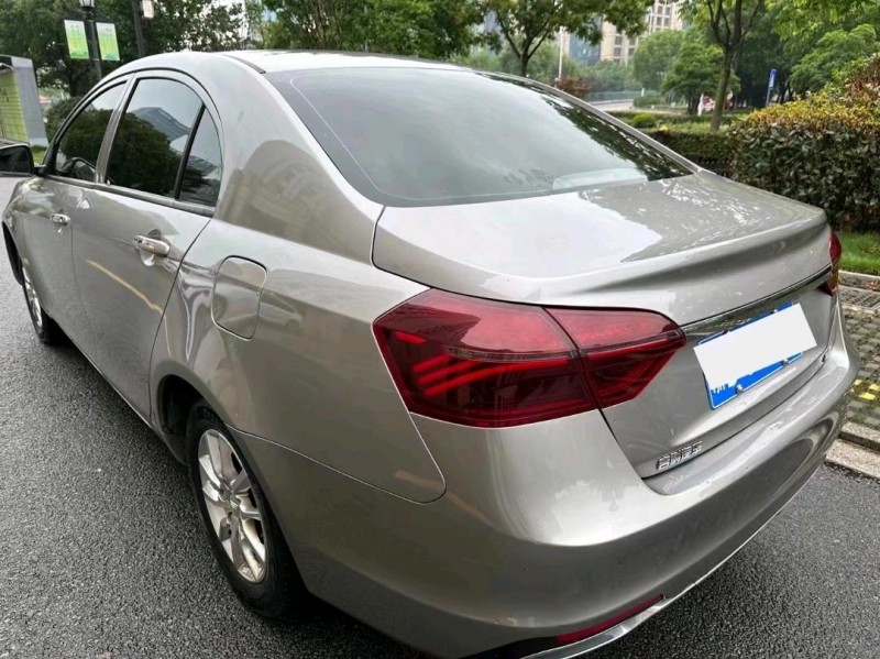 嘉兴20年吉利帝豪5