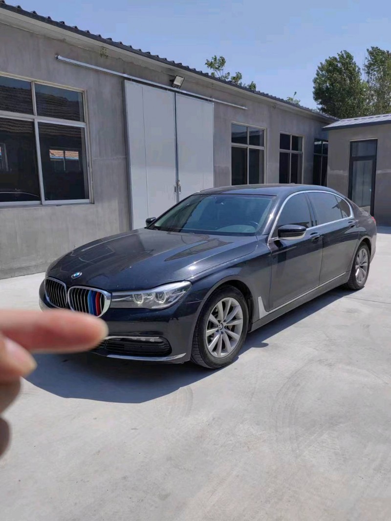 济南17年宝马7系2