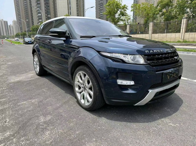 苏州13年路虎极光2