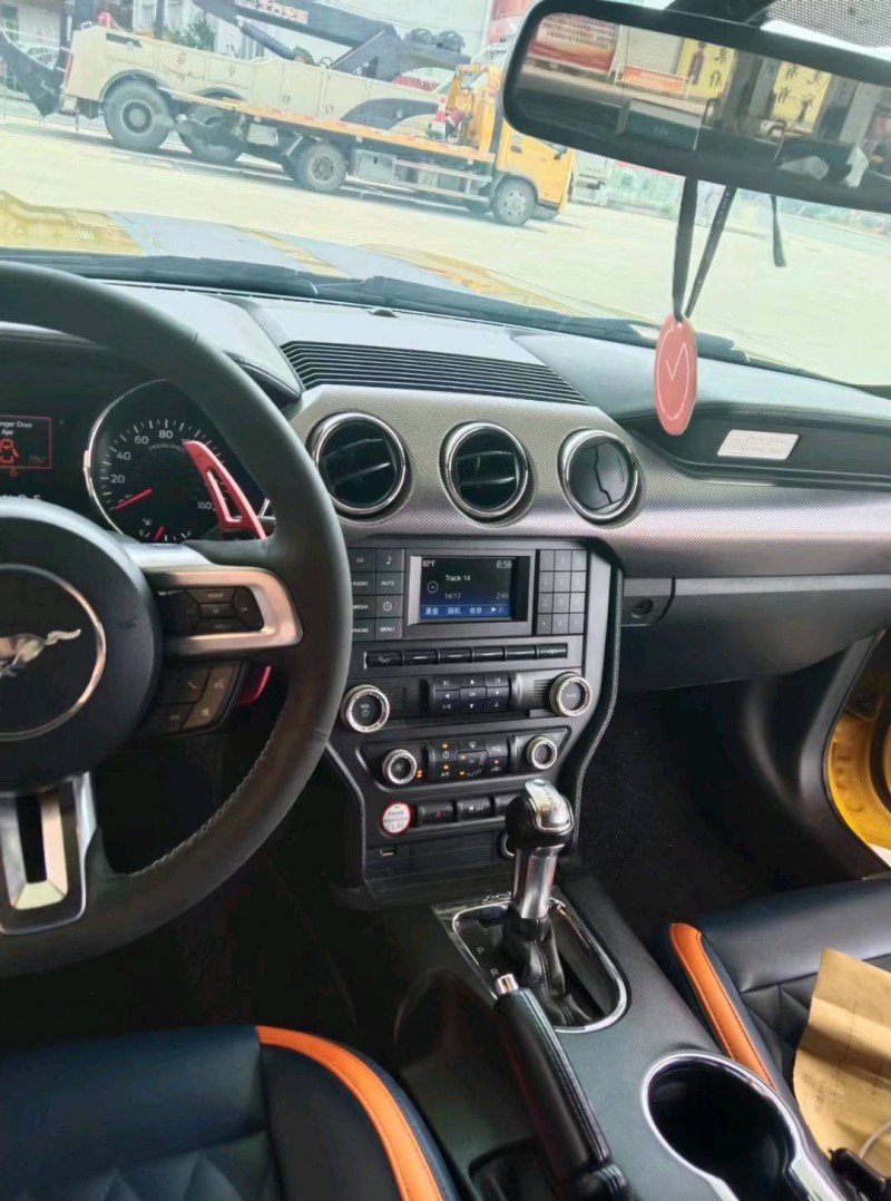 保定16年福特野马4