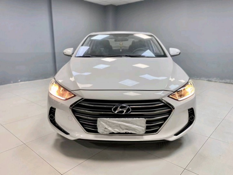 成都18年现代领动1