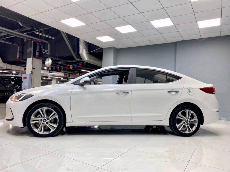 成都18年现代领动2