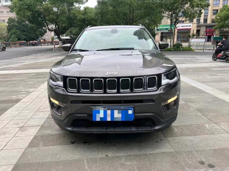 嘉兴19年Jeep指南者1