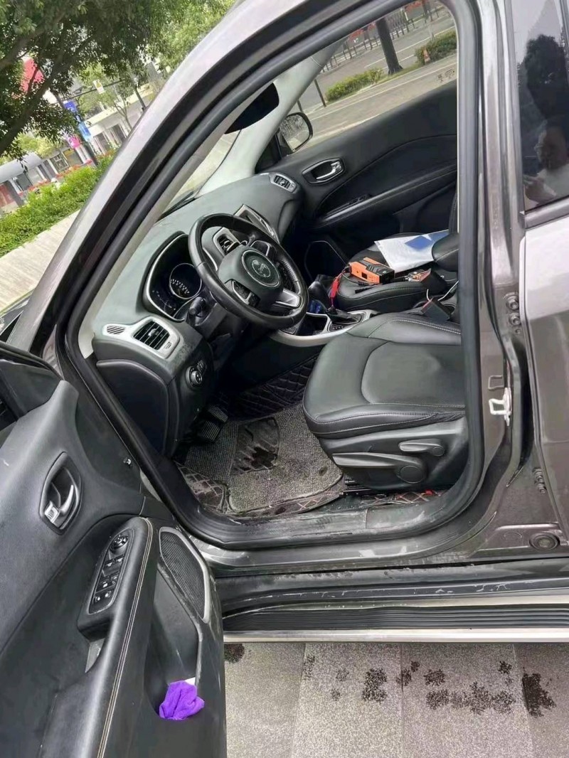 嘉兴19年Jeep指南者6