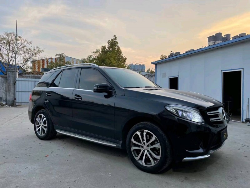 济宁16年奔驰GLE2