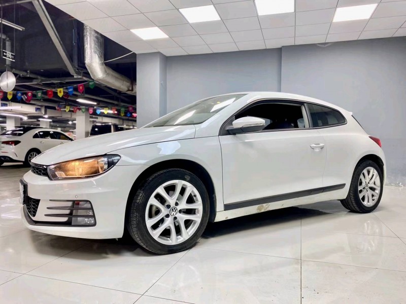 成都15年大众尚酷4